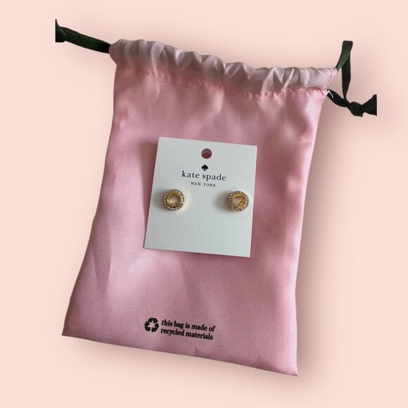 KATE SPADE Spot the Spade Gpld Stud Earrings NEW - Picture 1 of 4